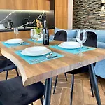 Διαμέρισμα Eka Luxury Seaview - *