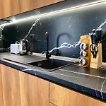 Διαμέρισμα Eka Luxury Seaview -