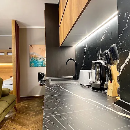 Eka Luxury Seaview - Апартаменты *
